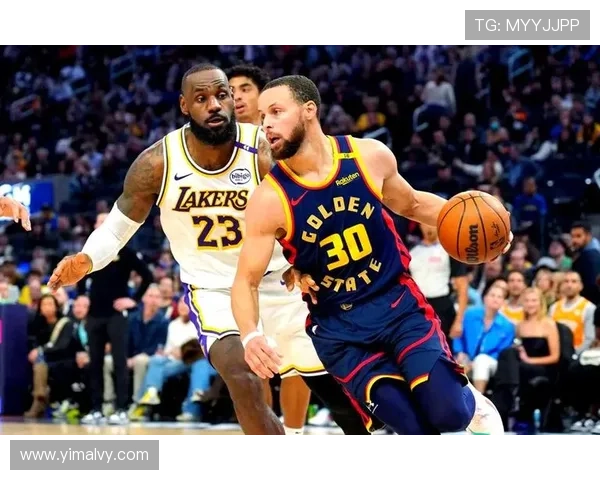 NBA新赛季正式打响湖人勇士上演巅峰对决火箭雷霆激情开幕 NBA新赛季正式打响湖人勇士上演巅峰对决火箭雷霆激情开幕